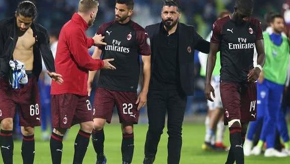 热刺官方：20岁前锋兰克希尔租借至英冠牛津联队，租期一年（热刺官方宣布：20岁前锋兰克希尔租借加盟英冠牛津联，为期一年）