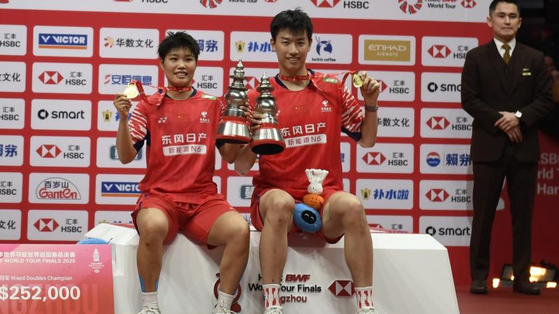 记者：恩昆库在冬窗的未来值得关注；米兰会和经纪人谈莱万（名记：恩昆库冬季转会动向值得留意，AC米兰将与莱万经纪人会面）