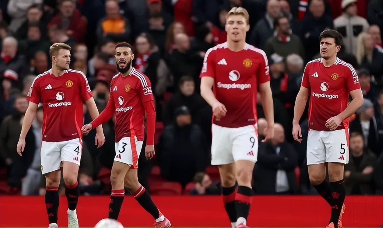 意甲三分制时代罗马第6次前11场24+分，前5次最终均排名前三（意甲三分制以来，罗马第六次前11轮拿到24分以上，前五次最终全部跻身前三）