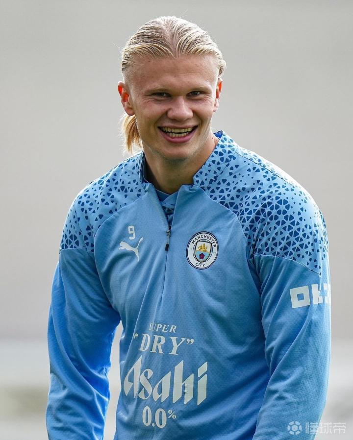 埃贝尔：我们原本非常希望维尔茨来拜仁；奥利塞没有解约条款（埃贝尔：拜仁曾强烈希望签下维尔茨；奥利塞不存在解约条款）