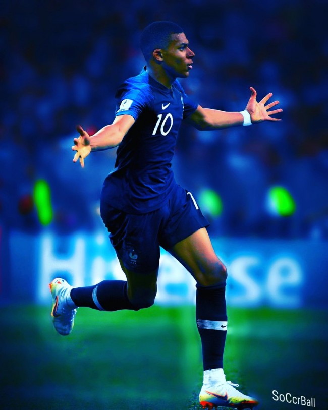 欧冠冠军、世界冠军&前枪手球探：本周寿星“野兽”卡伦布（欧冠与世界杯双冠得主、前阿森纳球探：本周寿星“野兽”卡伦布）