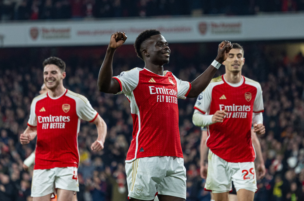 意甲积分榜：争冠白热化，米兰1球净胜球优势领先那不勒斯居首（意甲积分榜焦灼：米兰以1球净胜优势力压那不勒斯领跑）