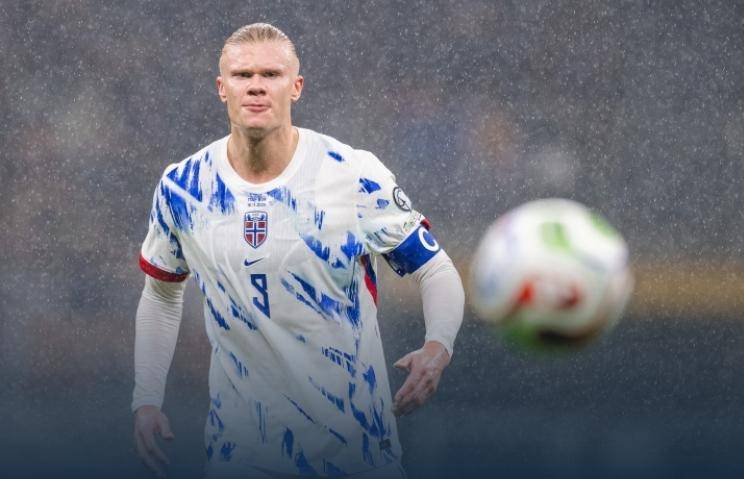 轰36+13+7夺冠！中国男篮又一15岁2米03前锋蹿升：新版小丁太猛（砍下36+13+7助队封王！中国男篮15岁2米03锋线新星崛起：新版小丁太猛）