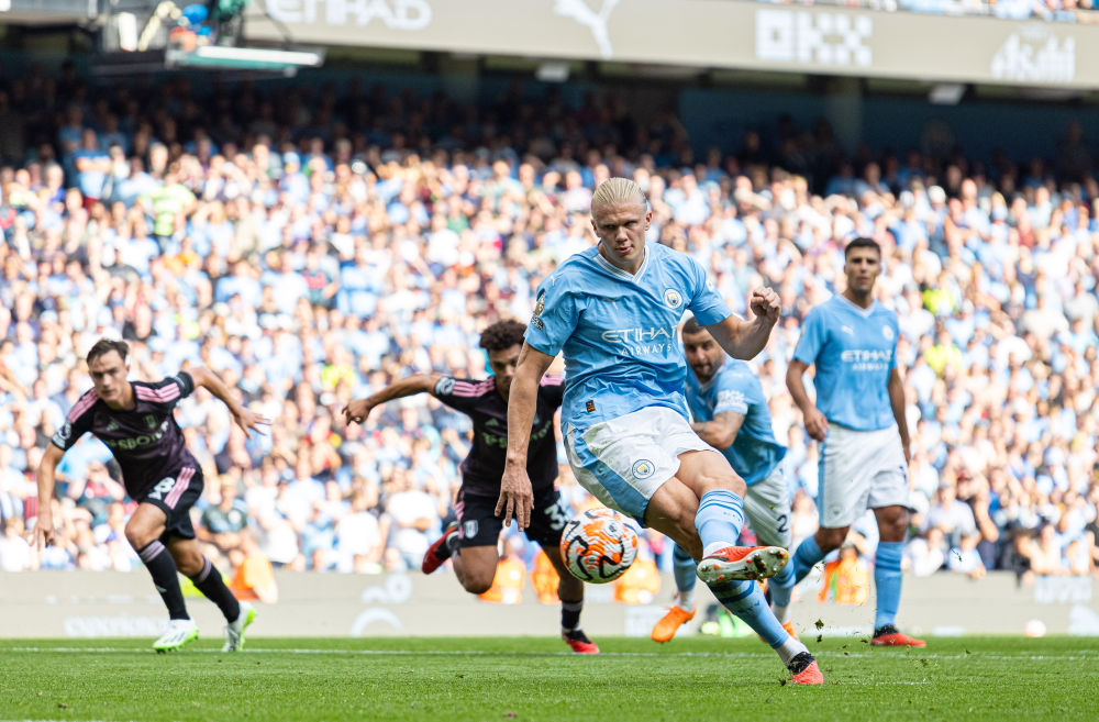 德转列本赛季五大联赛进球人数最多球队：巴黎14人进24球第1（德转统计本季五大联赛进球点最广球队：巴黎14人合入24球居首）